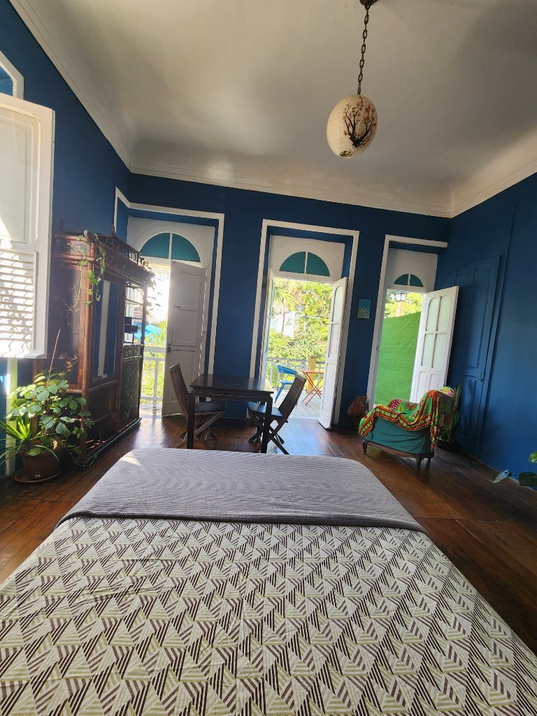 Spacious Blue Room with Terrace — photo 1