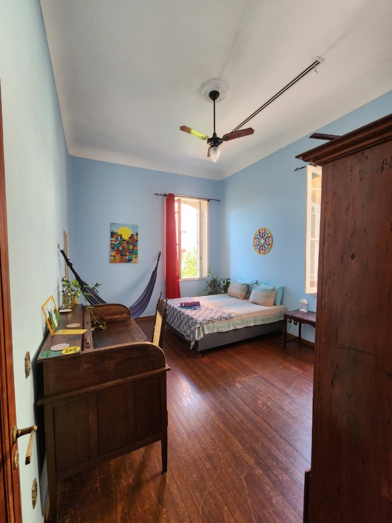 Blue Room — photo 3