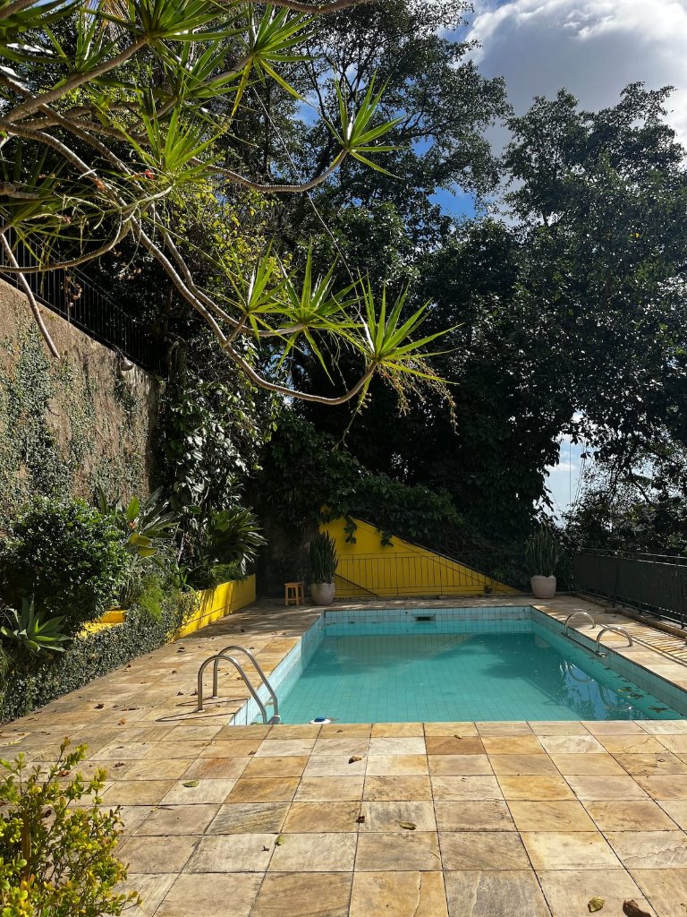 Terrace + Swimming pool — photo 1