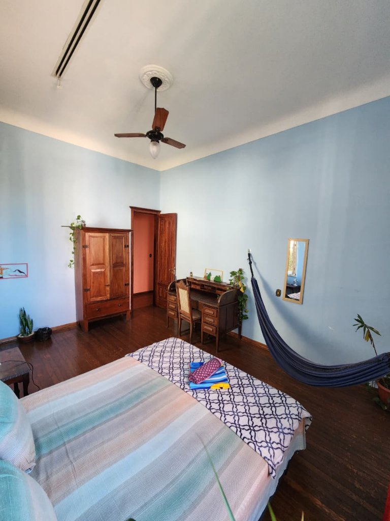 Blue Room — photo 1