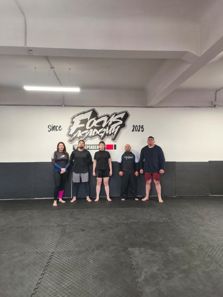 Practicando No-Gi Jitsu en Focus Academy