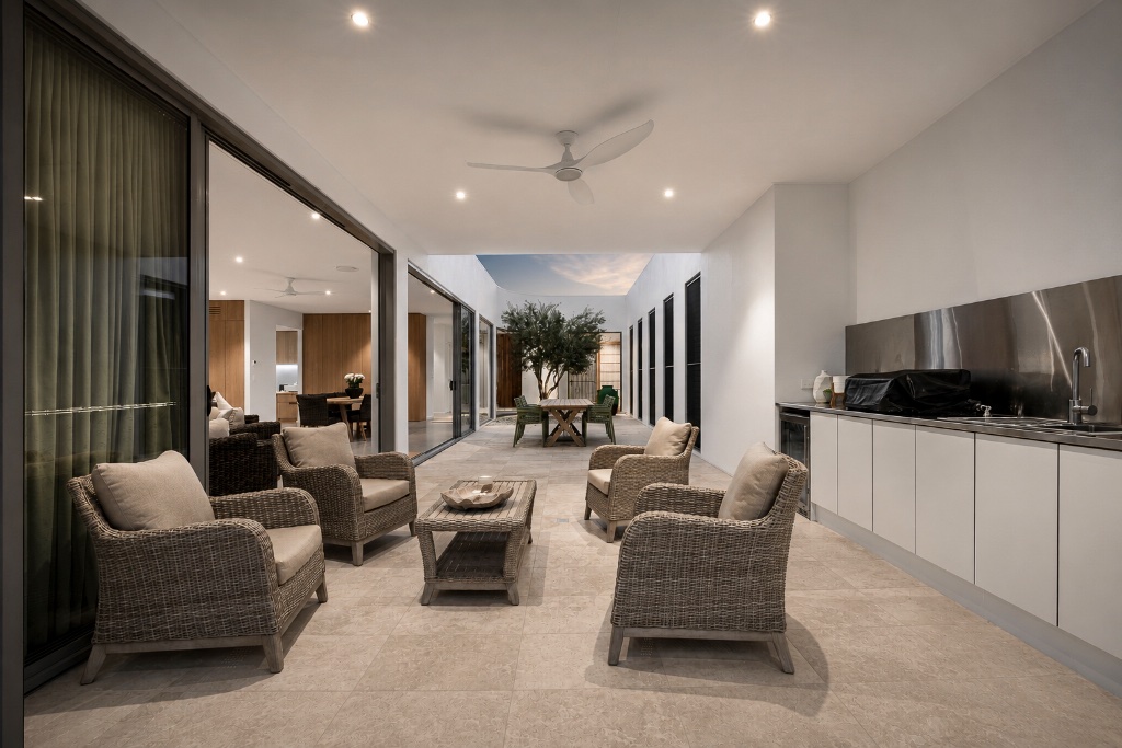 Cylinders Beach House — 5