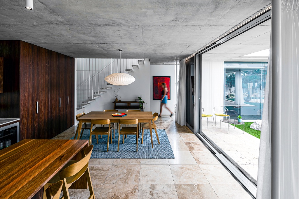 Cylinders House — 4