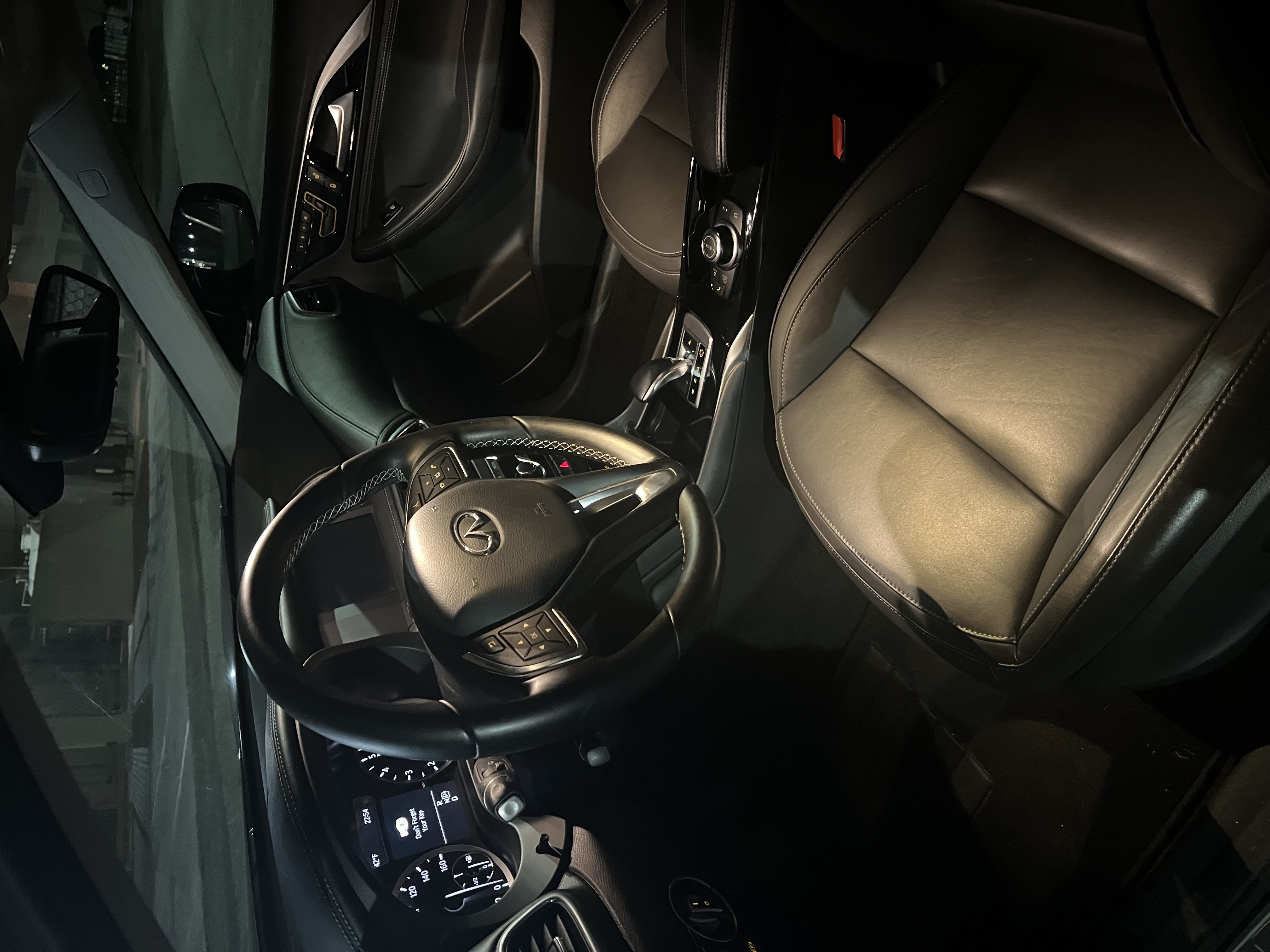 Infiniti QX30 detail 2