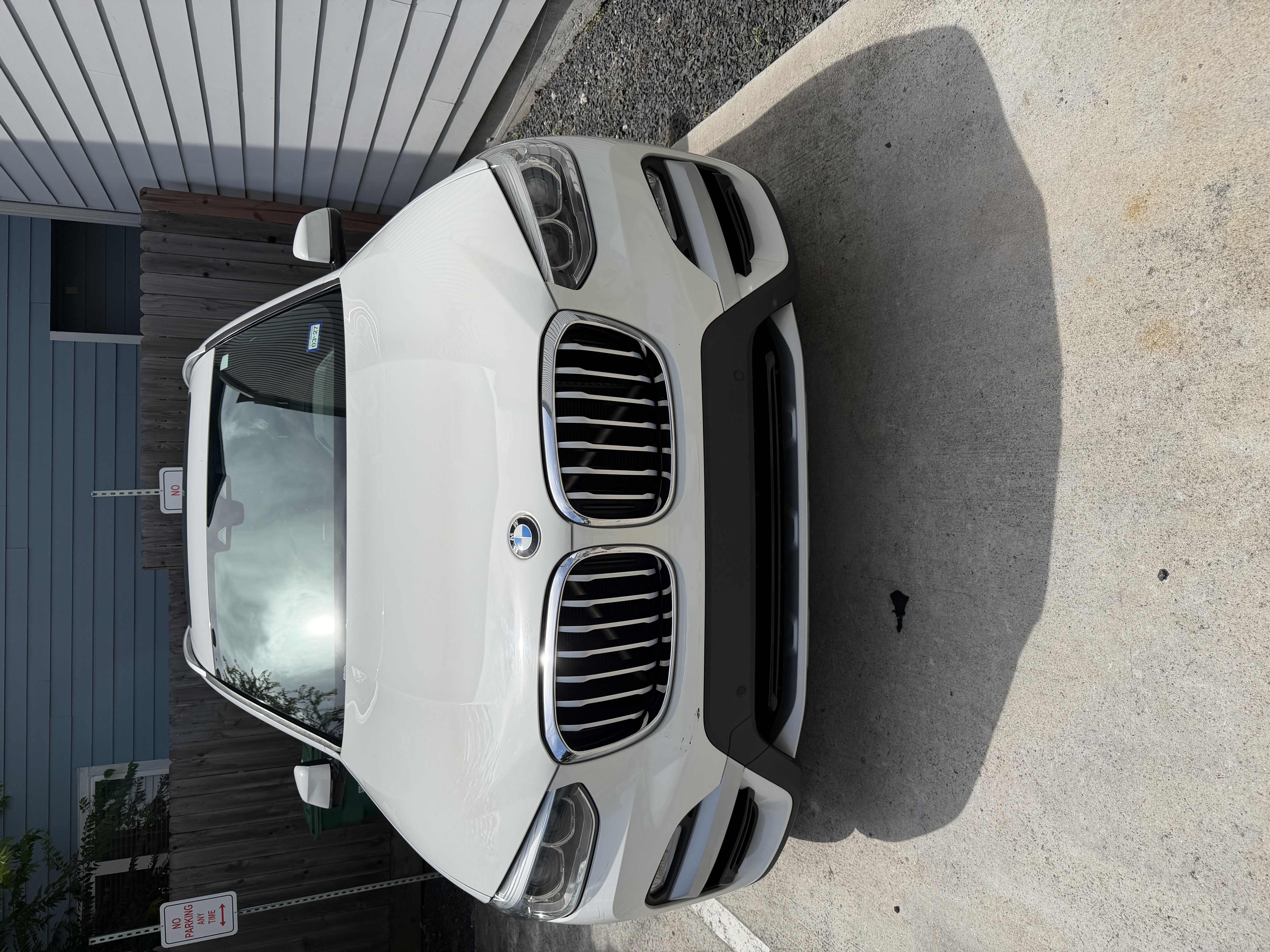 Side profile of the BMW BMW X3