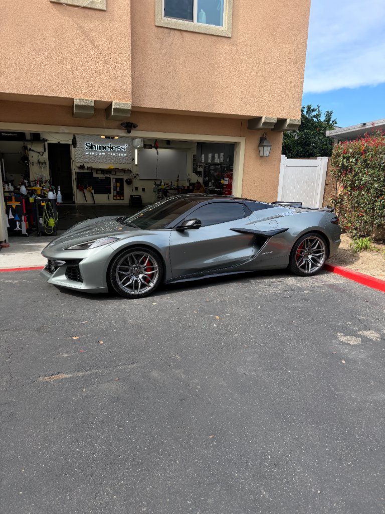 Corvette Z06 (Grey)