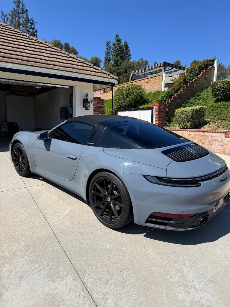 Porsche 911 Turbo S (Front)