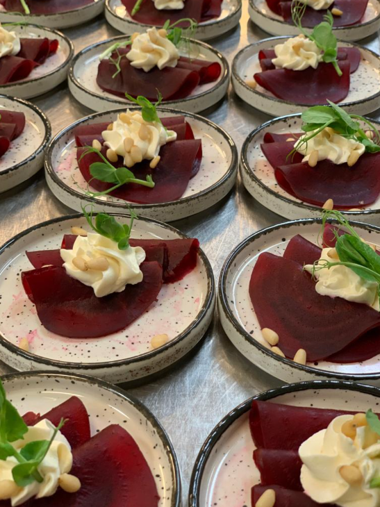 Cviklové carpaccio so smotanovým krémom