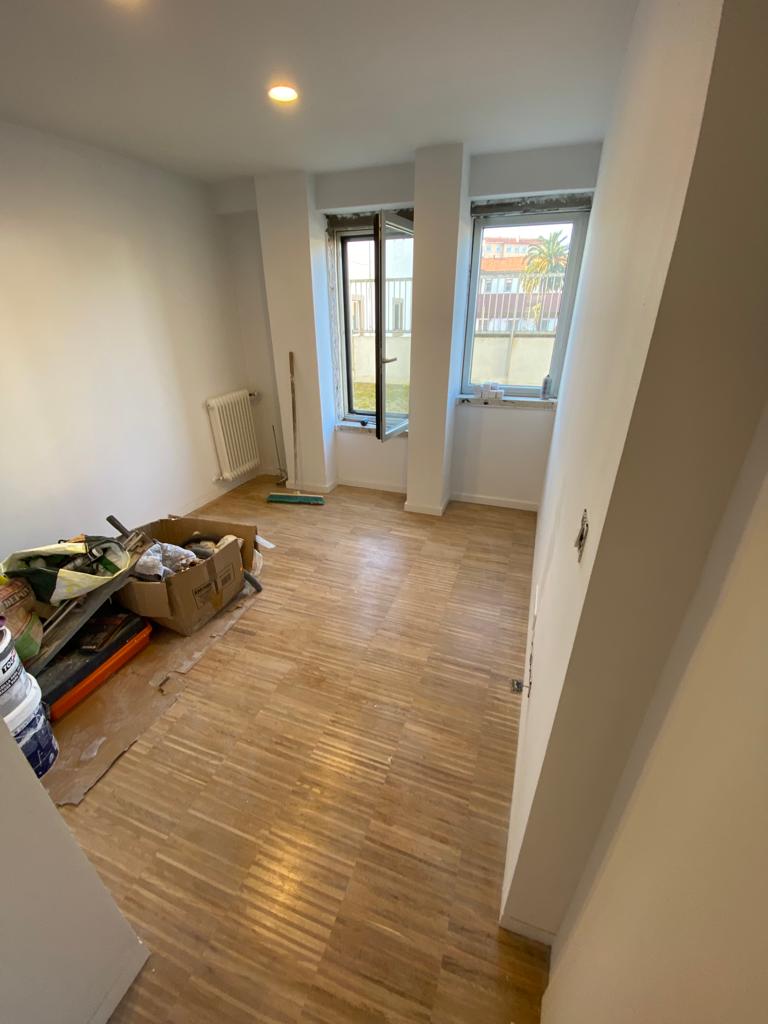 Pintura de habitación con tarima