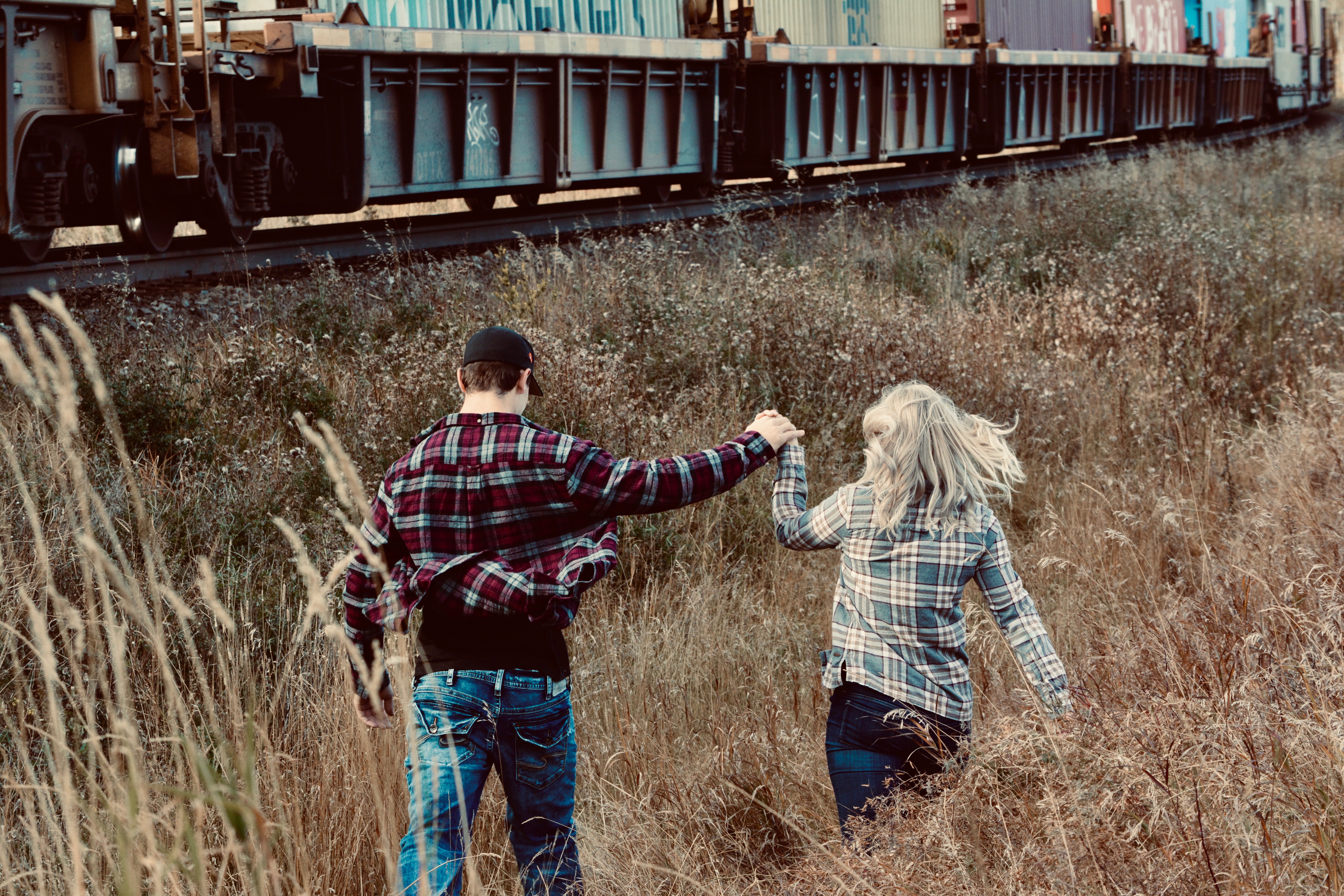 Engagements & Couples — photograph 5