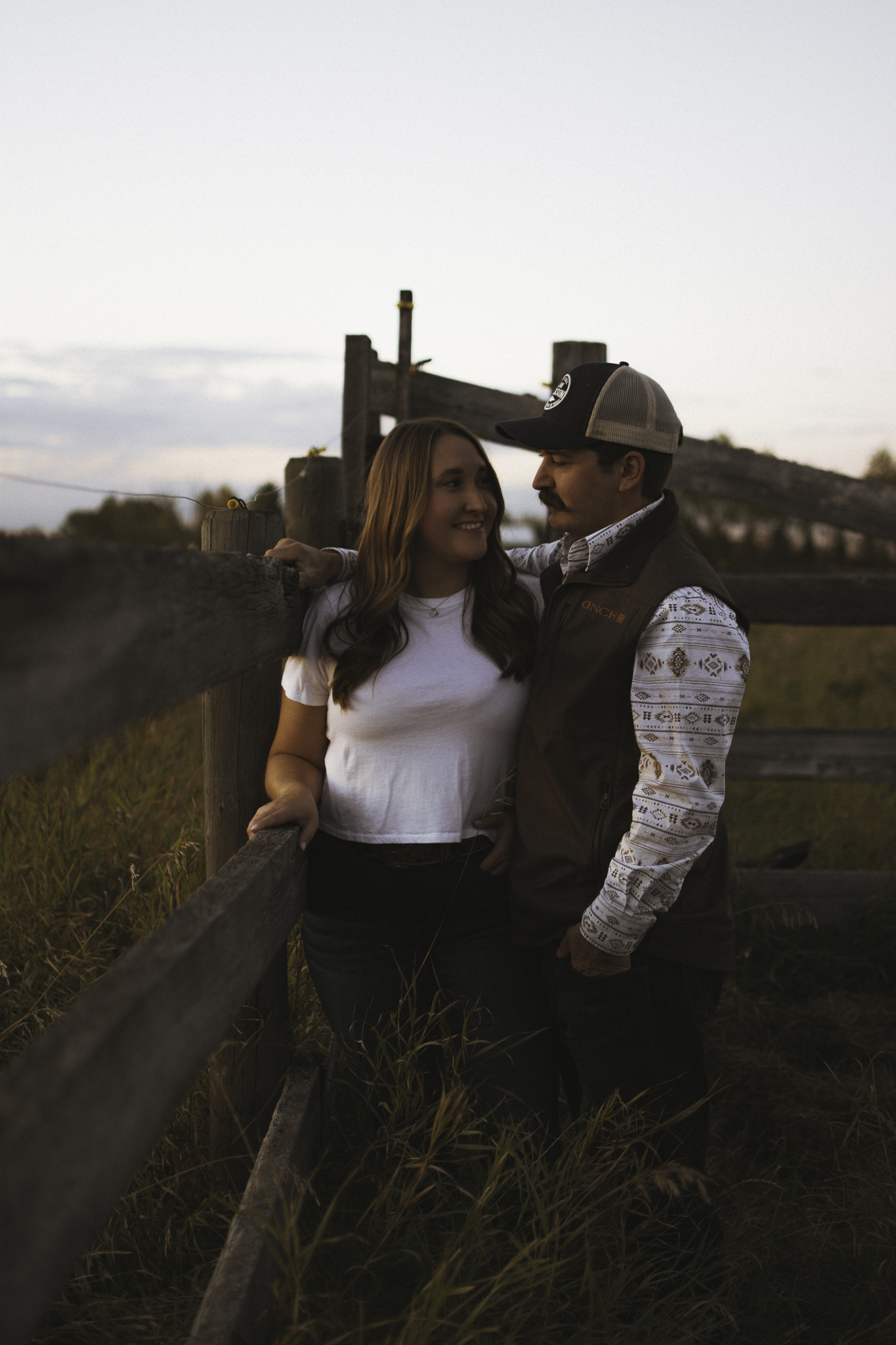 Engagements & Couples — photograph 7
