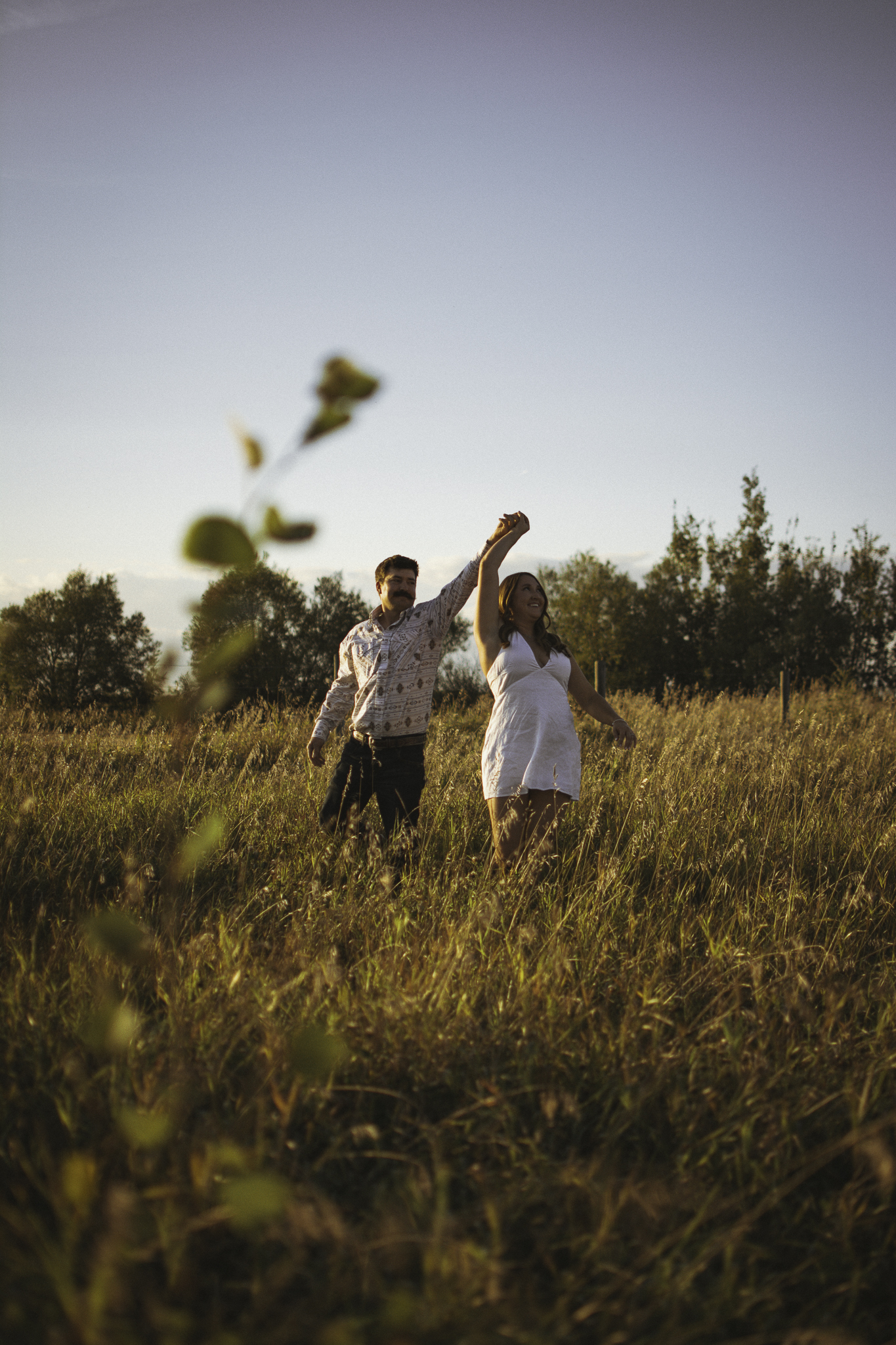 Engagements & Couples — photograph 1