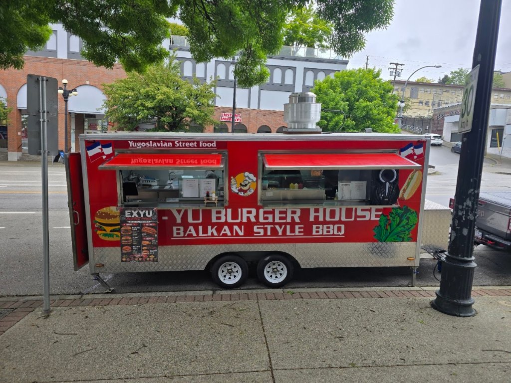 EX-YU Burger House food truck 3