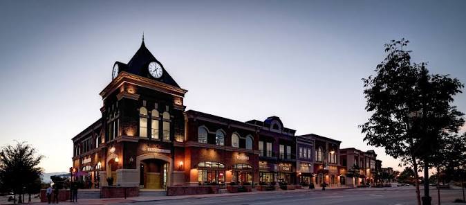 Holladay Village Square