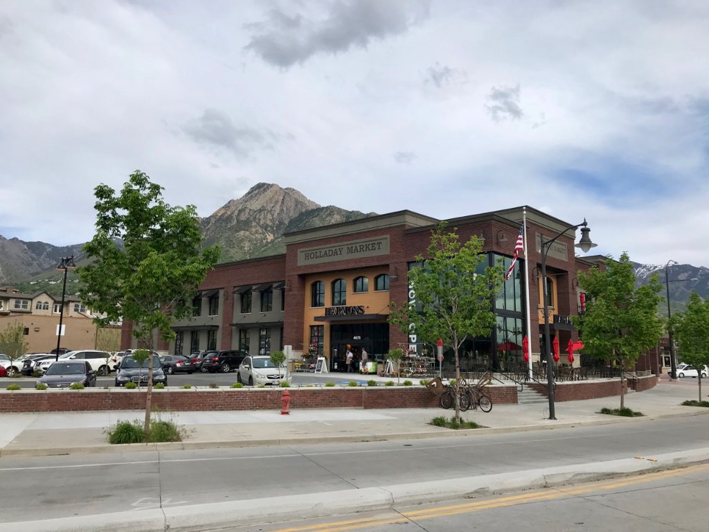 Holladay Market