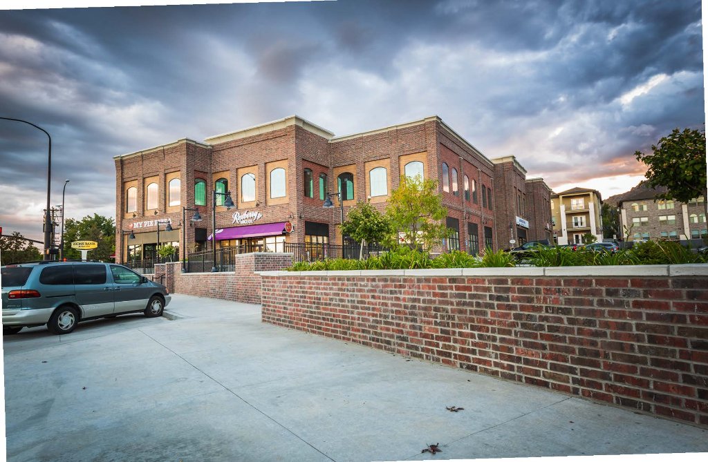Holladay Marketplace