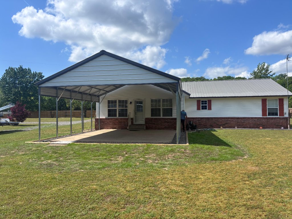 Carports manufactured by Rough Country in Temple, Texas