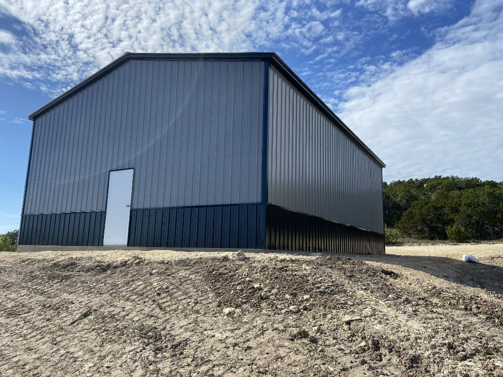 Choosing the Right Metal Building for Texas Weather