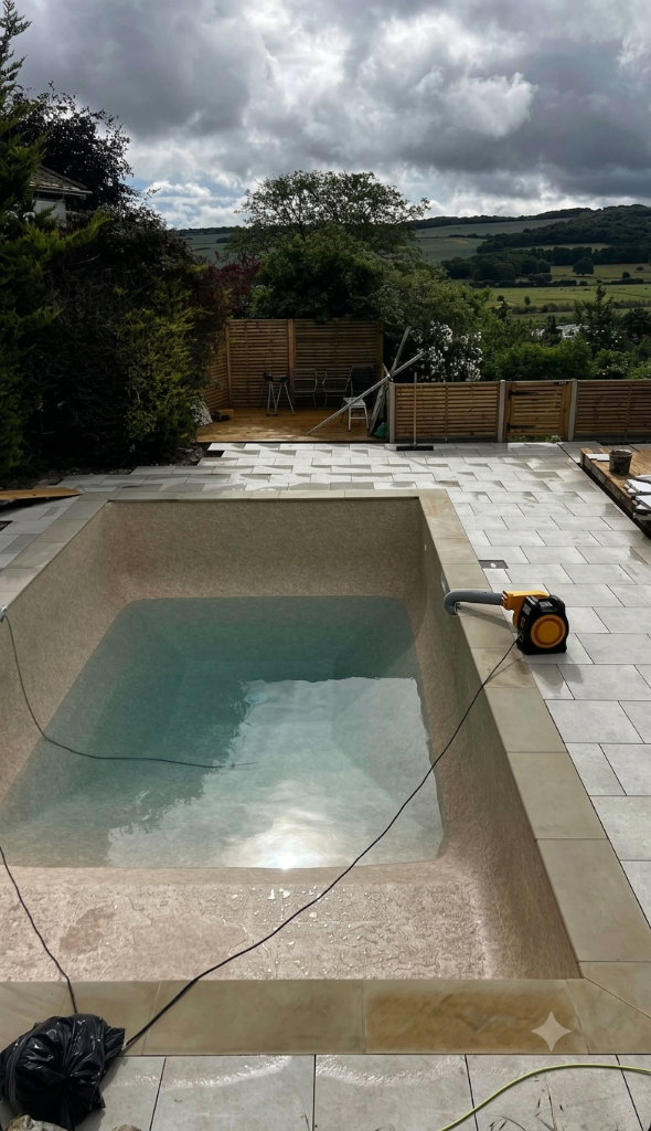 Pools & Water Features