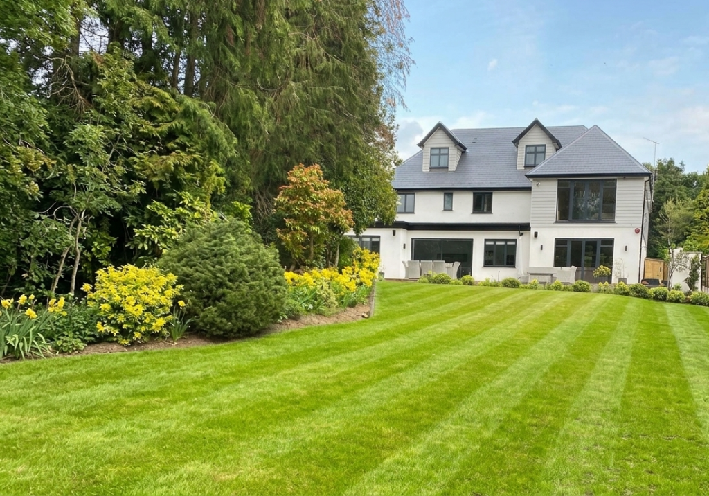EP Landscaping quality fencing and garden work