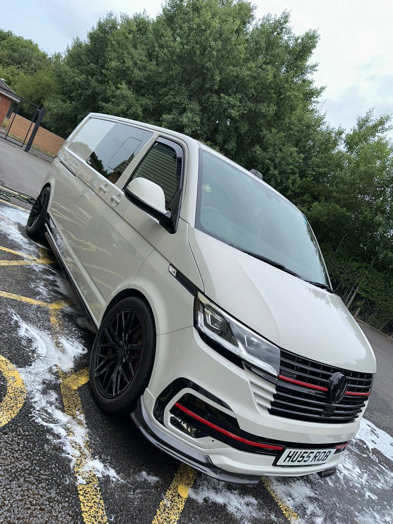 VW Transporter front