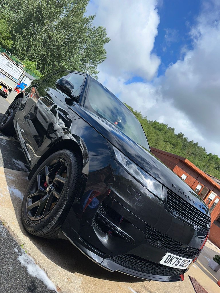 Range Rover Sport front
