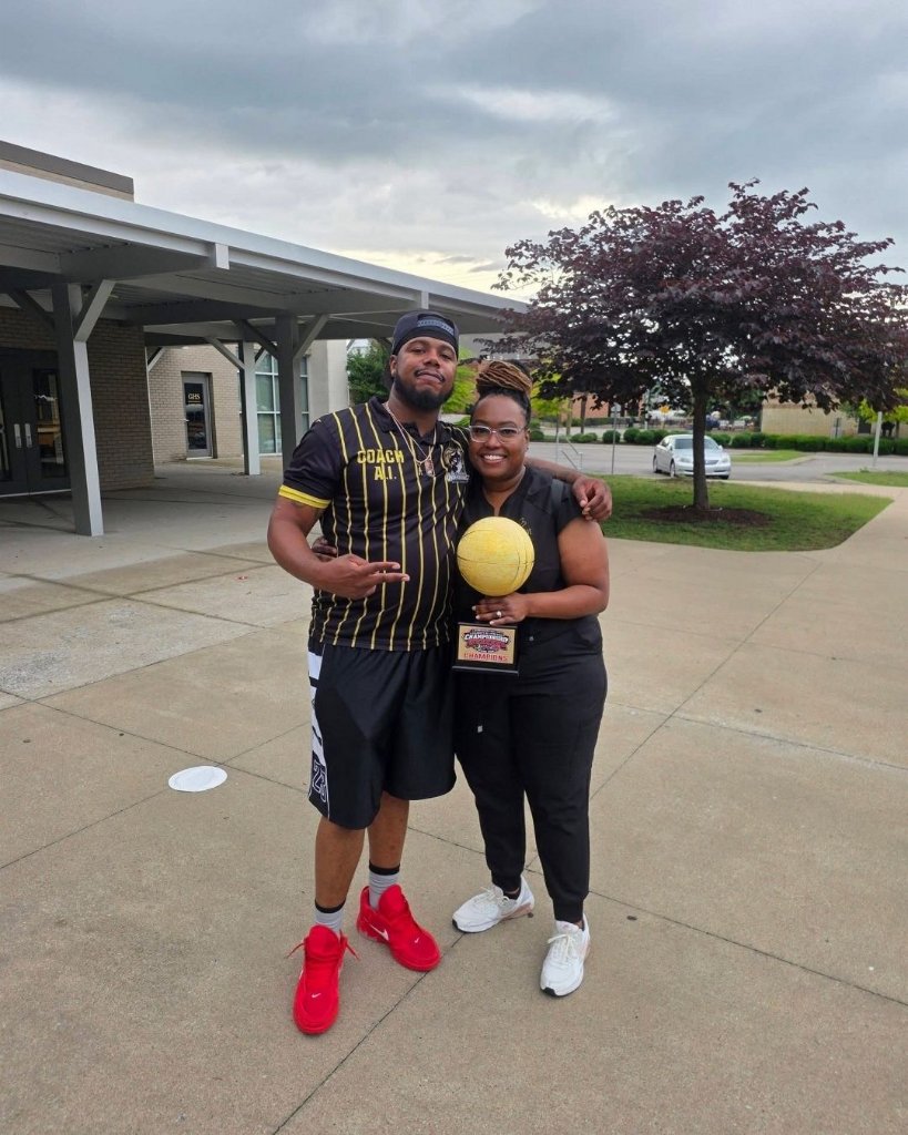 Coach and provider celebrating at community IV event – Radiant Health