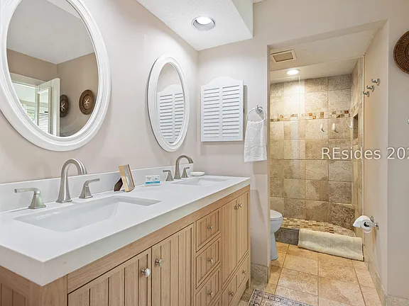 Double Vanity