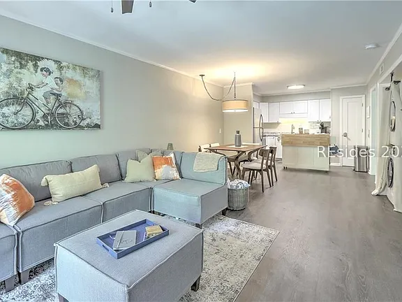 Living & Dining Area