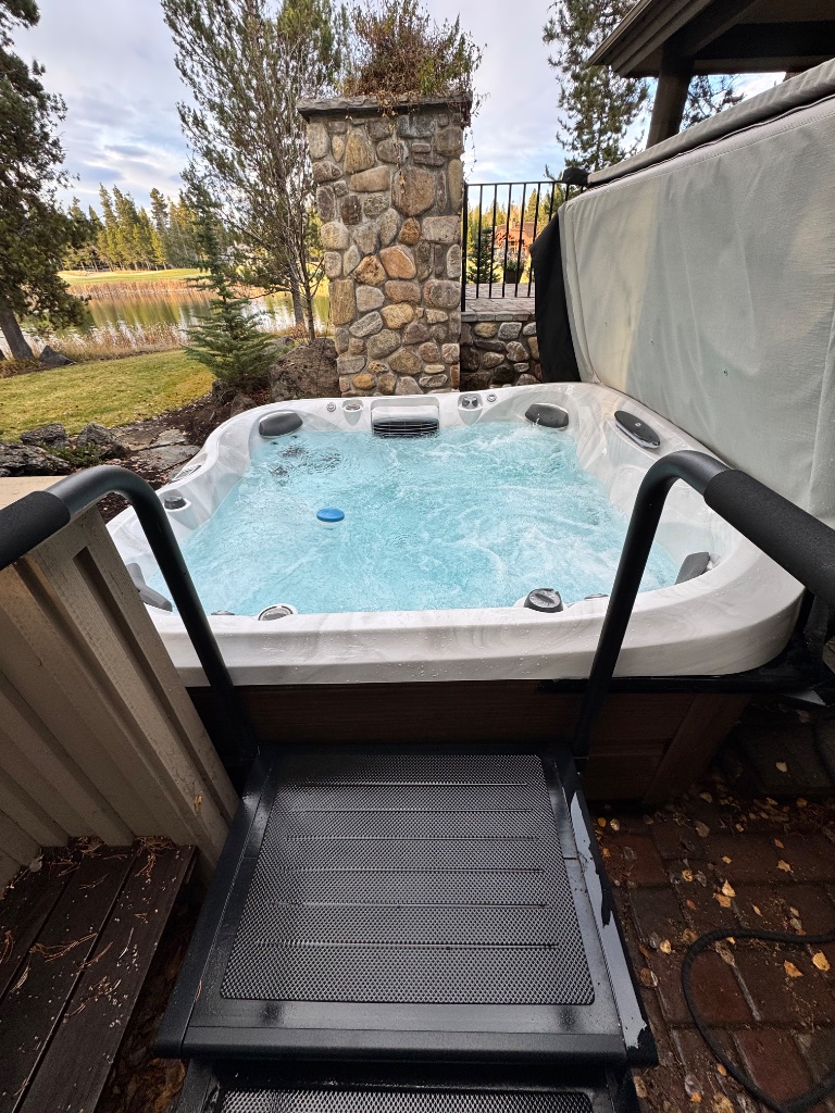 Outdoor spa serviced in Sunriver