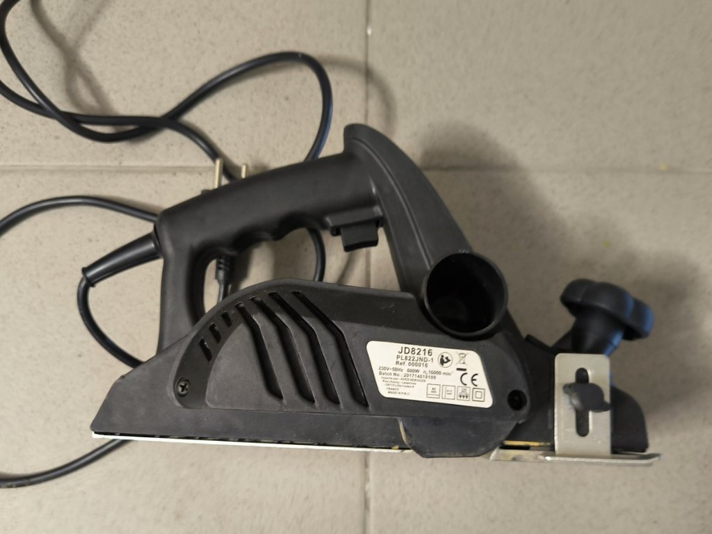 Plaina Elétrica JD8216 (600W, 82mm)