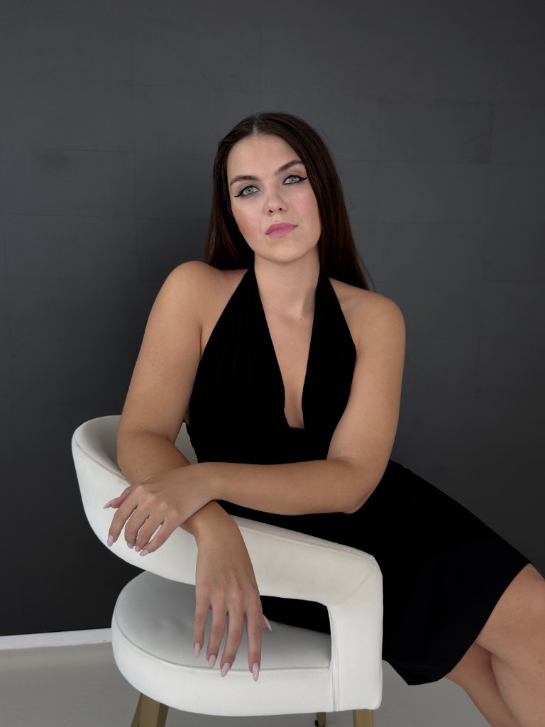 Kate Adiyak portrait