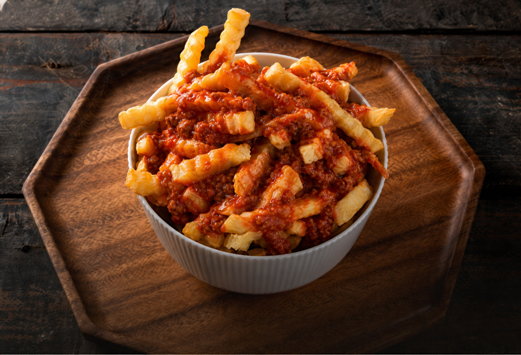 FRITES SAUCE À LA VIANDE