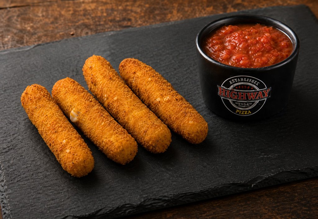 4 BÂTONNETS DE FROMAGE