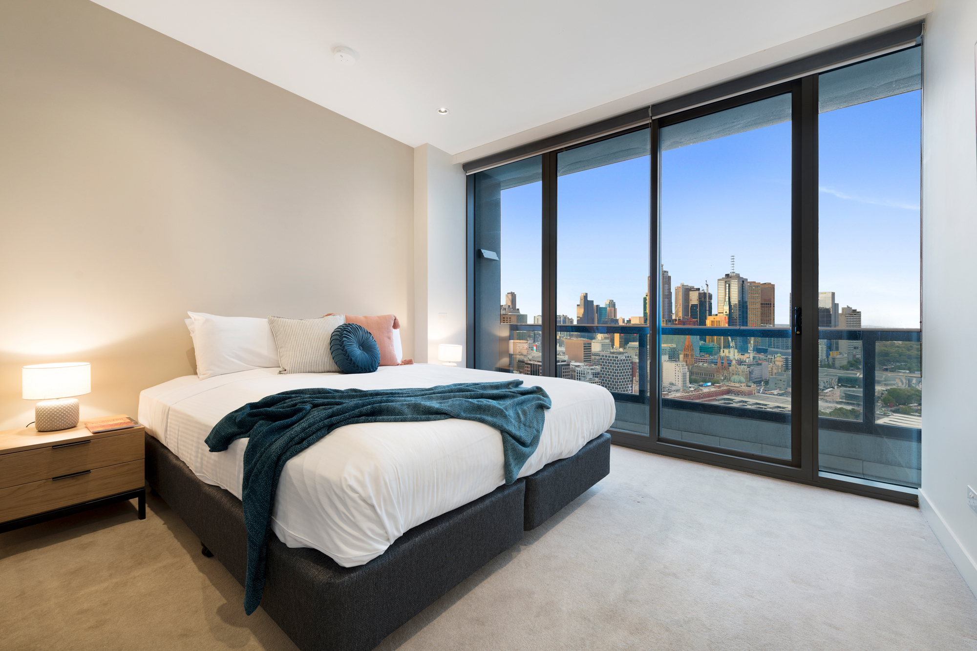 Guest-ready short-stay apartment in Melbourne CBD prepared between guests
