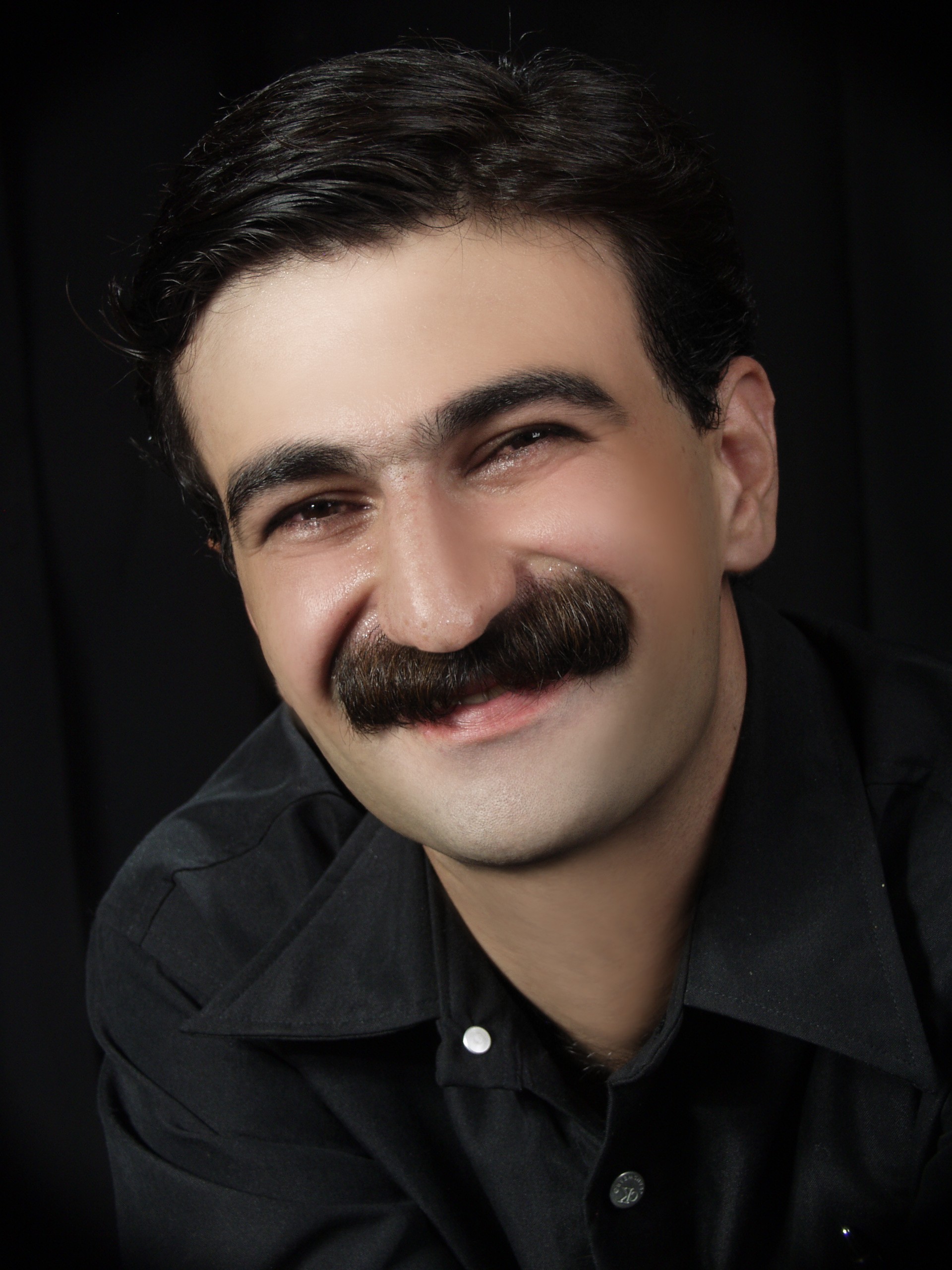 پرتره استودیویی حمید حمیدی