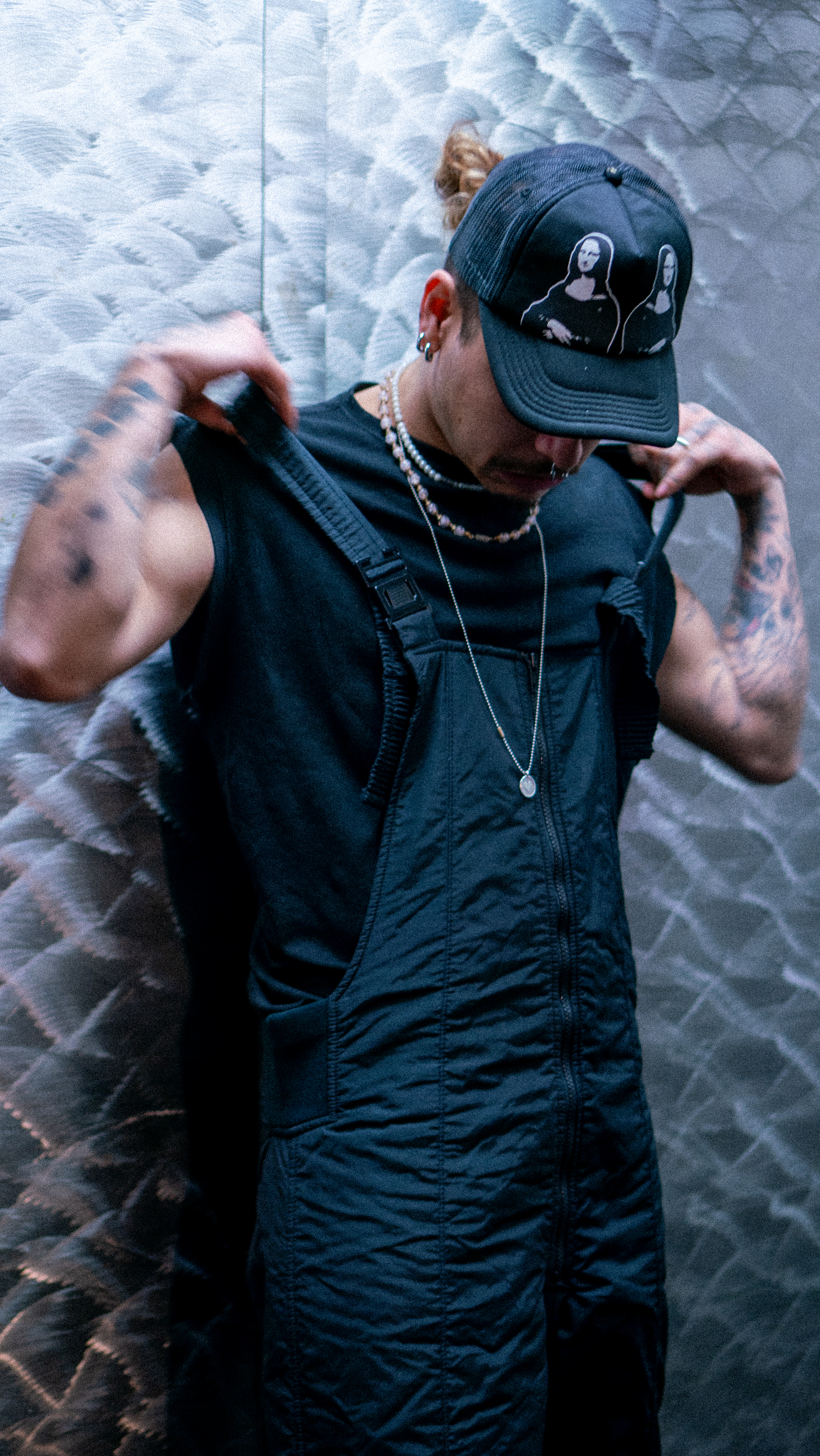 Devincii — motion blur overalls shoot