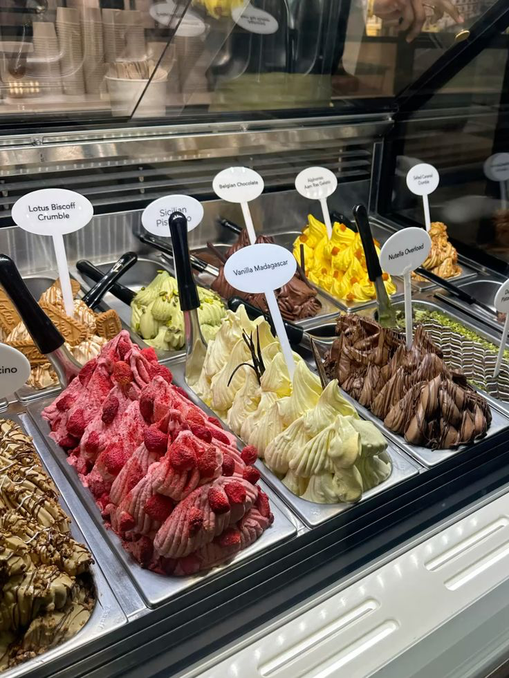 5-litre tubs of artisan scooped ice cream