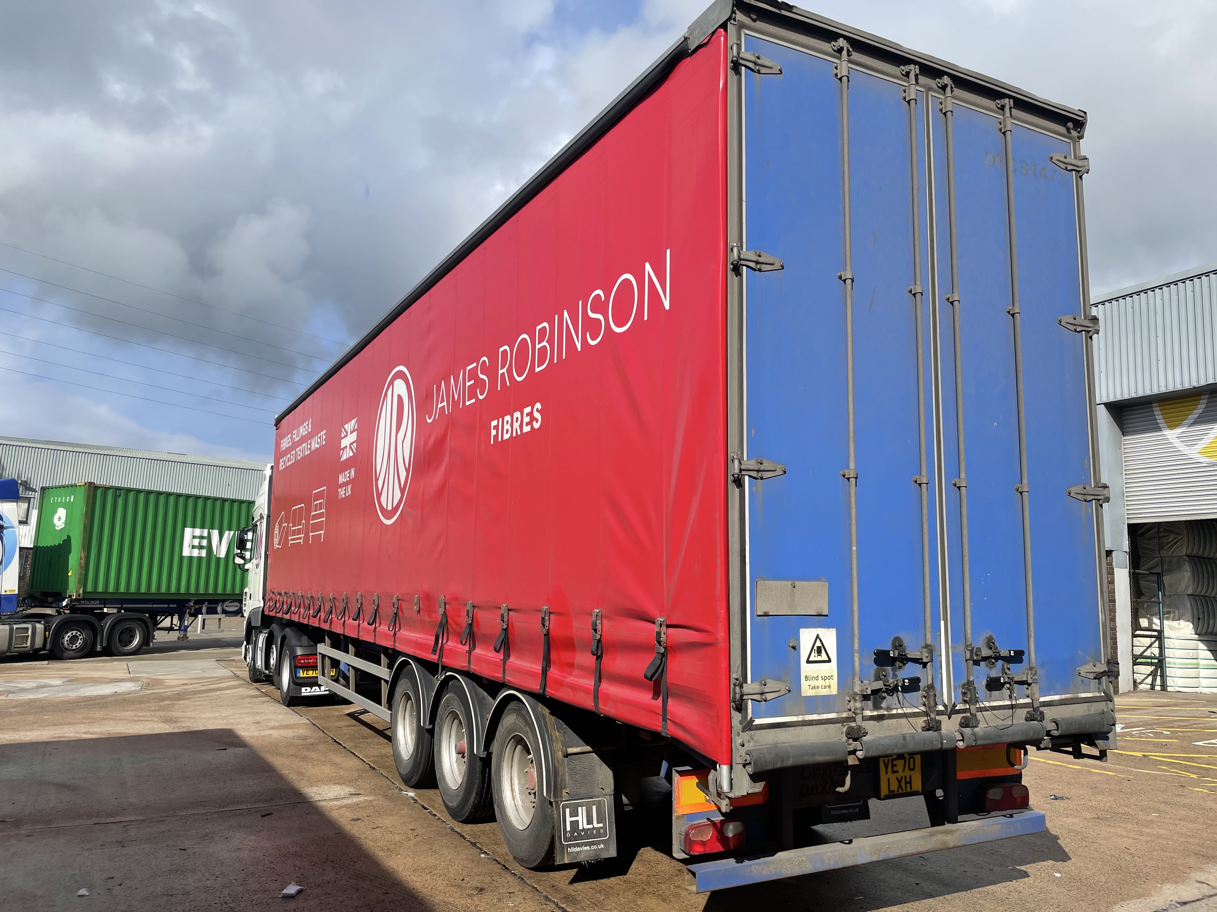 Rear of DAF HGV with blind spot warning signage following DVS PSS installation