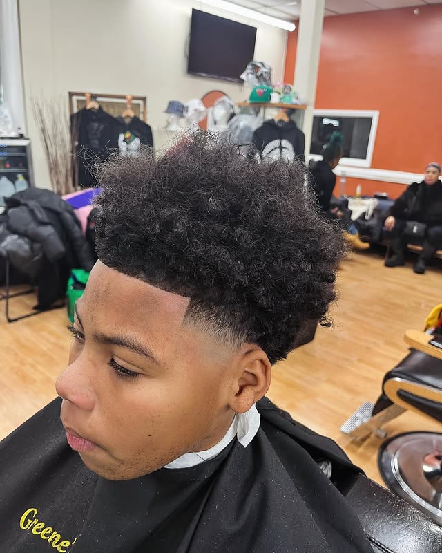 360 waves with clean skin fade at Greene's Barber Service