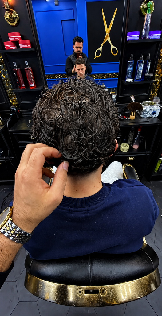 Deluxe Barbier – Haarschnitt Hinten