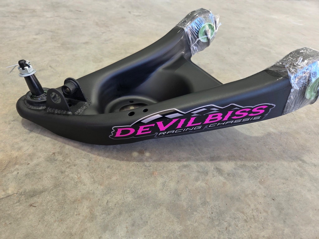 DeVilbiss Racing lower control arm fabrication detail
