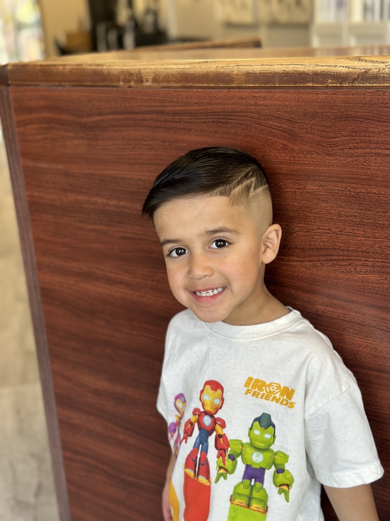 Junior Cut hairstyle result - Skin Fade / Zig-Zag Design