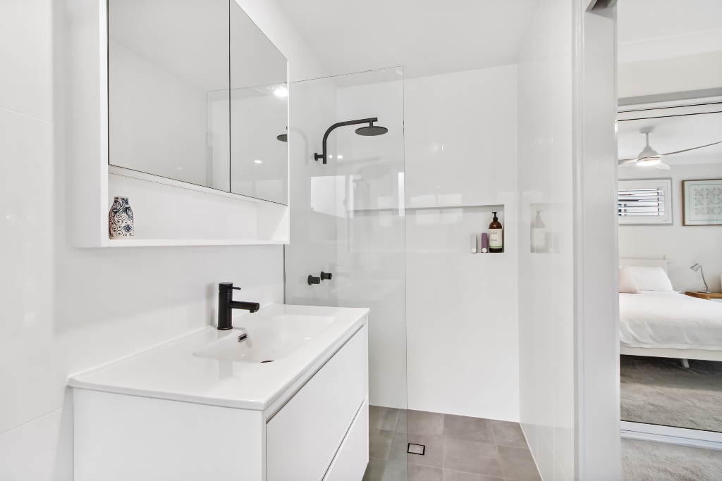 Linda, Bilambil Heights, NSW 4