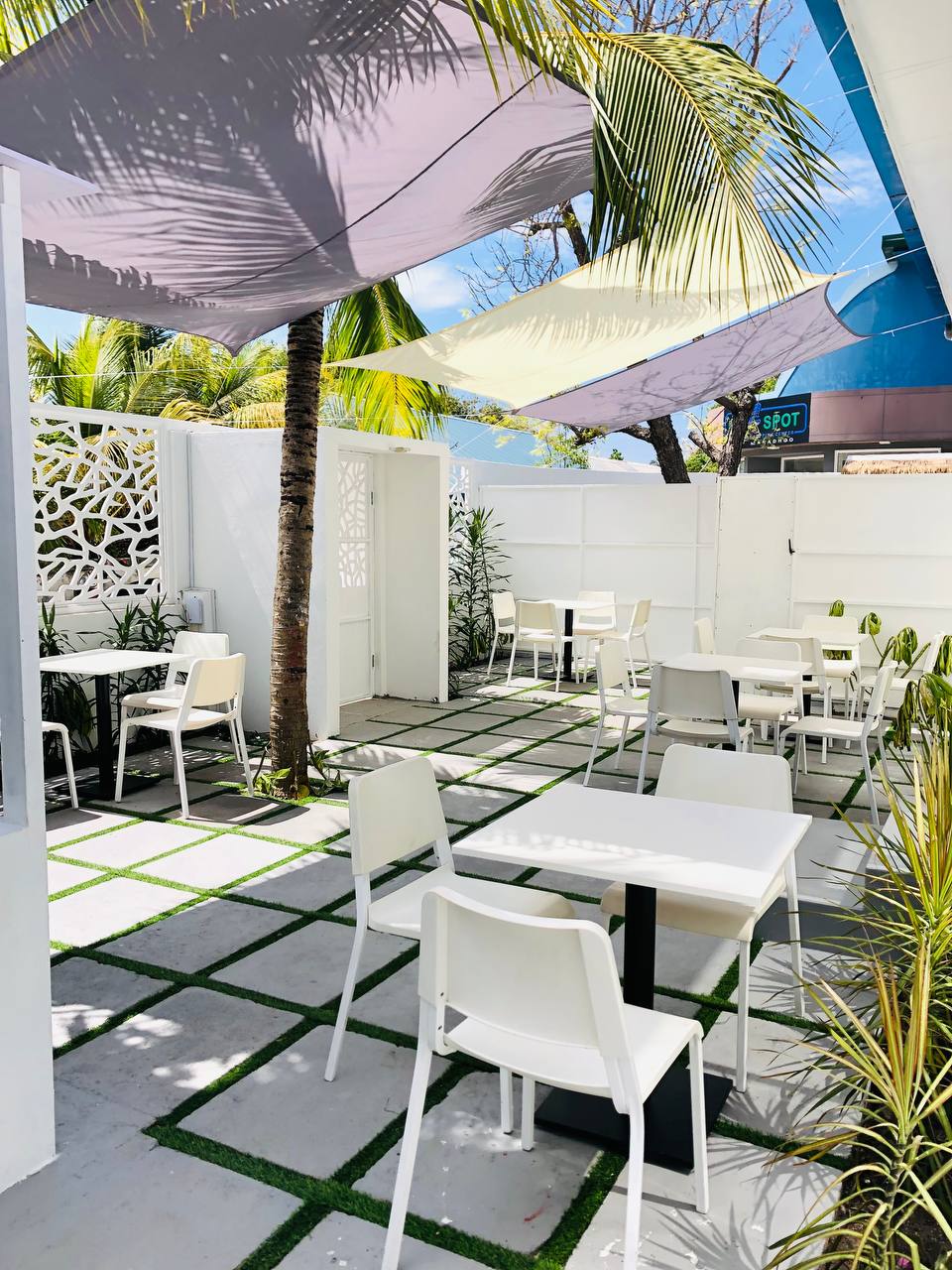 VIBE Café & Kitchen dining area in Manadhoo, Noonu Atoll