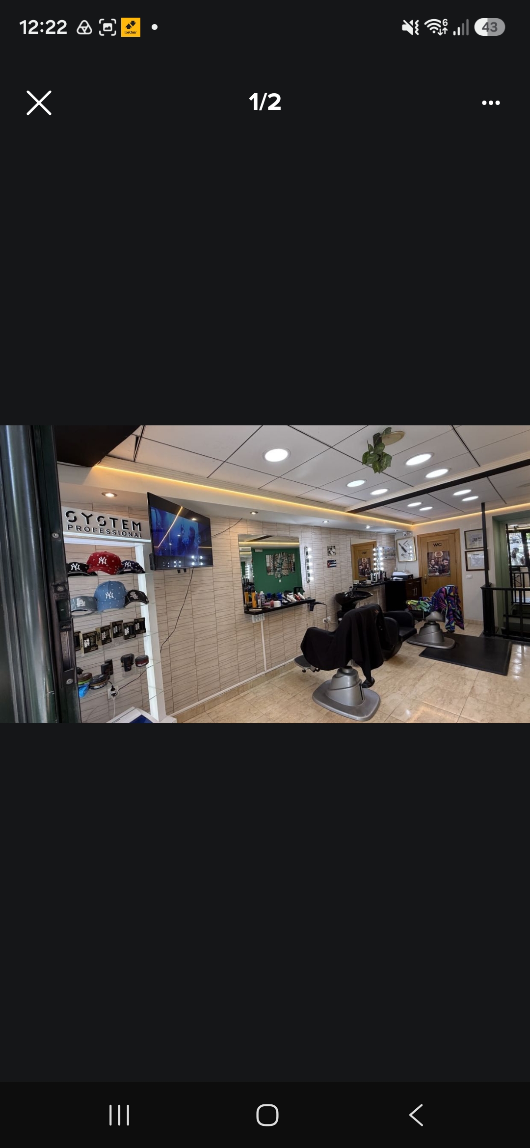 Interior de la peluquería Kendry's