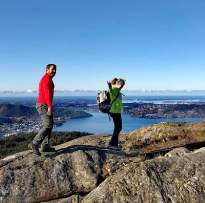 ไฮกิ้งที่ยอดเขาโฟลเยนในเบอร์เกน (Hiking at Mount Fløyen in Bergen)