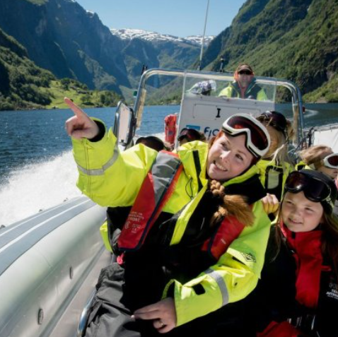 Short Fjord Safari in Flåm