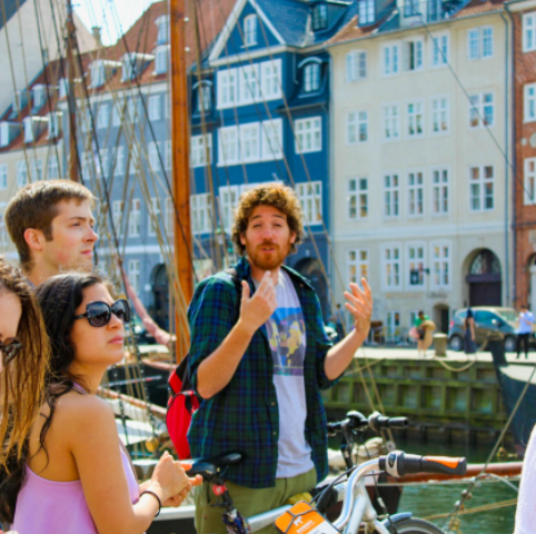 Private 3-hour City Highlights Bike tour
