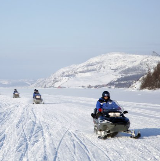 Snowmobile Safari in Kirkenes - 4 hours